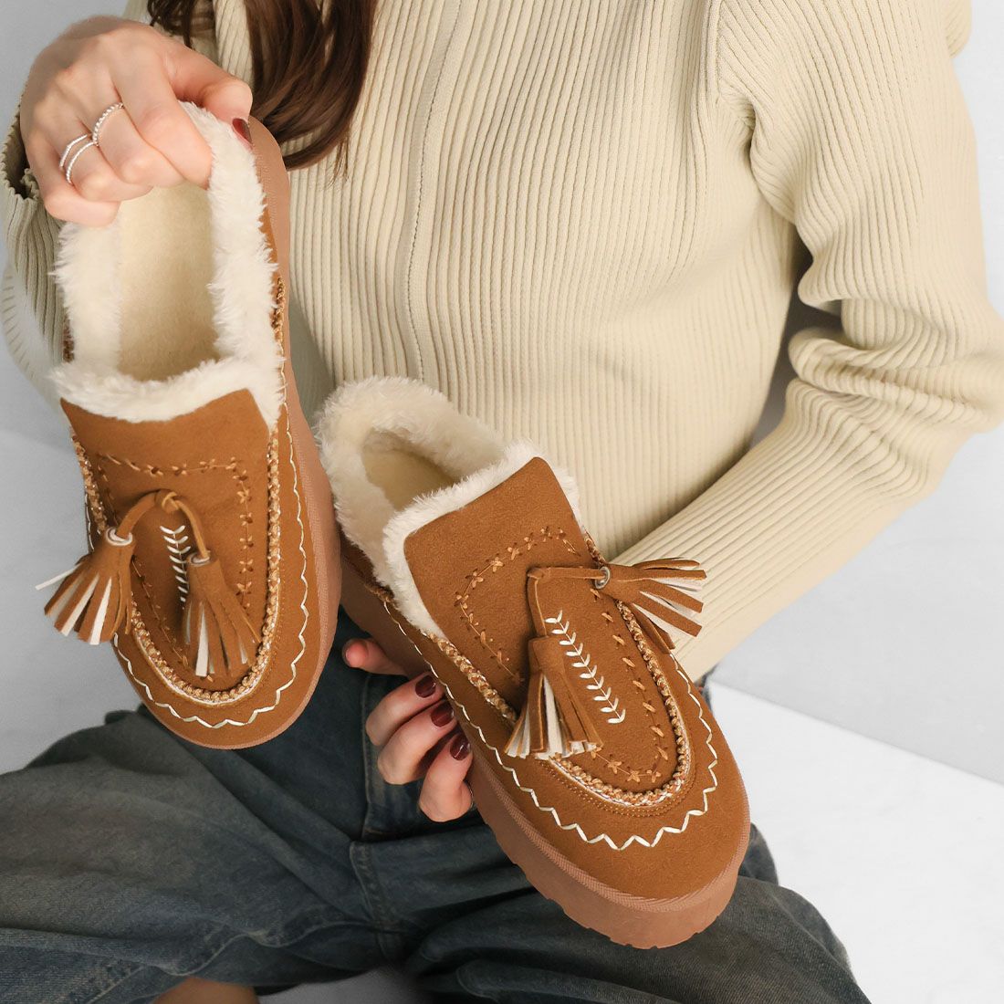 ロンポンさま専用【新品】fitflop× ANNA SUI コラボムートンブーツ もふぽか厚底タッセルサボムートンブーツ ｜靴・レディースシューズの