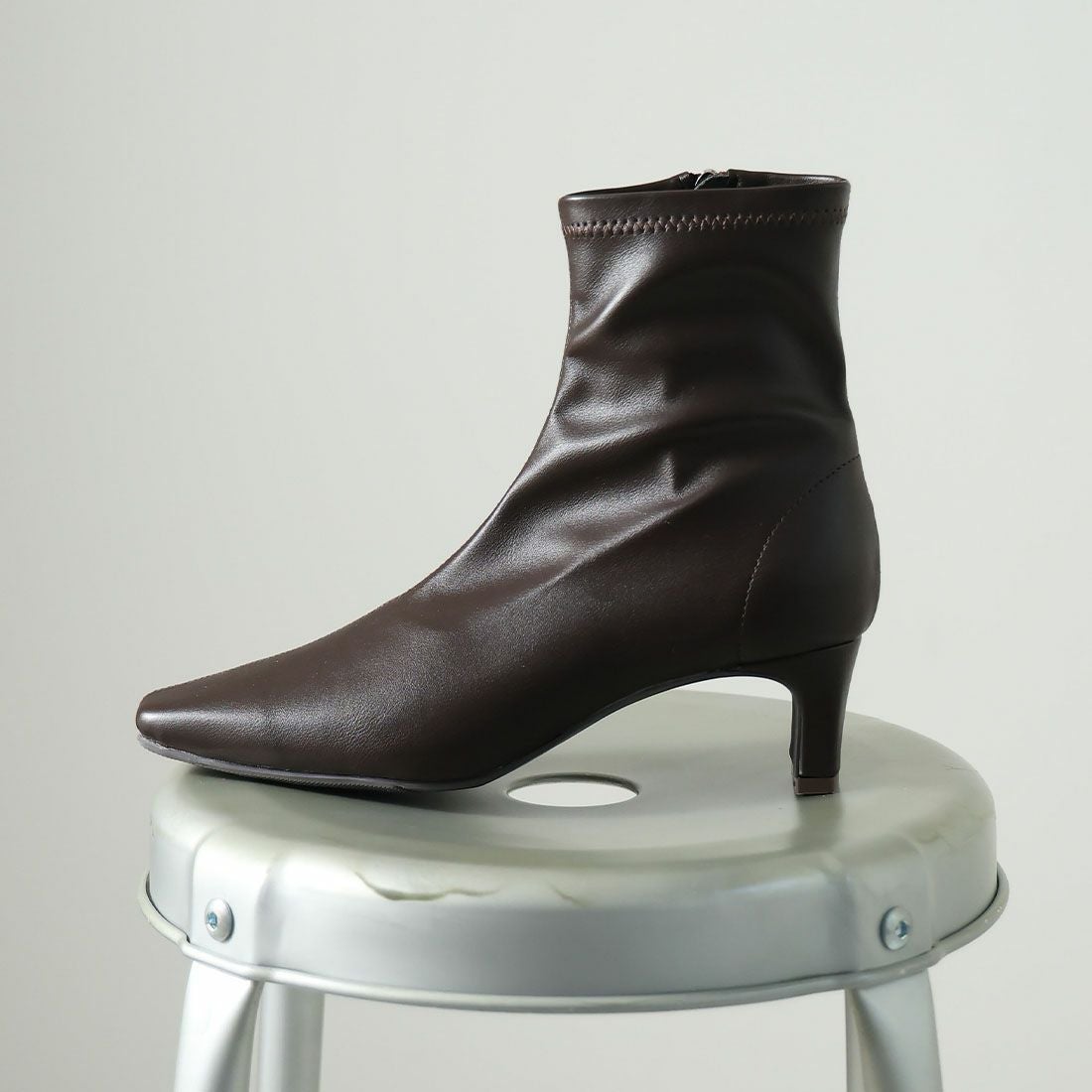 5cmプレートヒールストレッチショートブーツ ｜靴・レディースシューズ