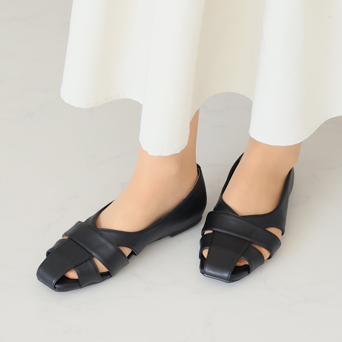 サッ！と履けるグルカフラットシューズ ｜靴・レディースシューズの