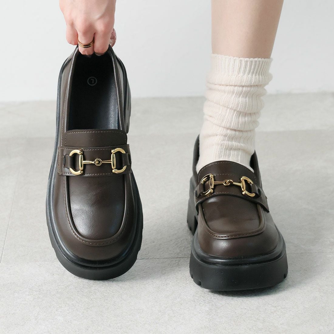 厚底トラックソールビット付きローファー ｜靴・レディースシューズの