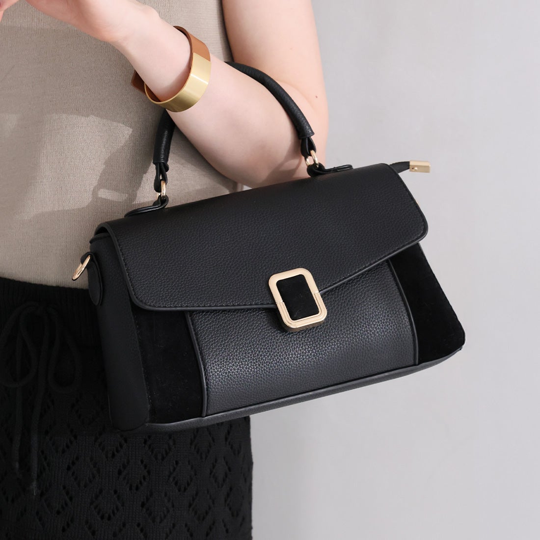 バックル付き異素材コンビフラップ2WAYバッグ ｜靴・レディース