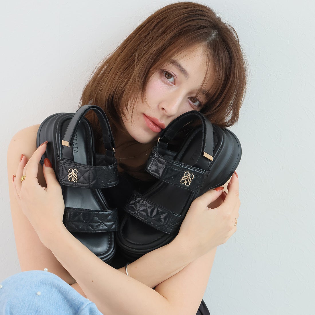 厚底モノグラムキルティングサンダル ｜靴・レディースシューズの通販