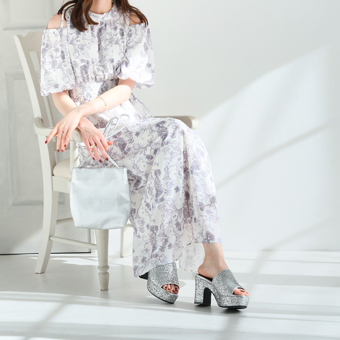 公式ストア/ZOZO限定】キラキラグリッター厚底プラットフォーム
