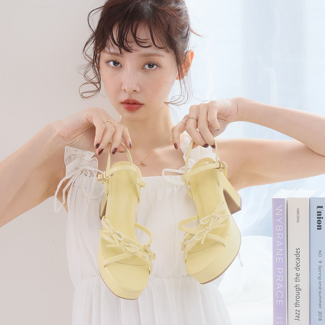 公式ストア/ZOZO限定】トリプルリボン厚底プラットフォームストラップ